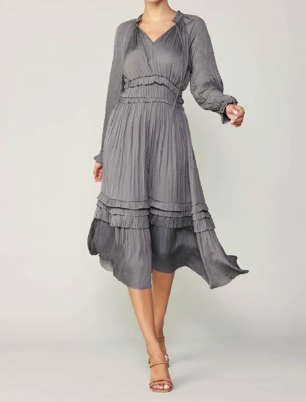 Leia Pleated Midi Dress In Grey