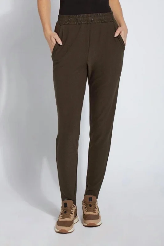 Women's Autumnal Gathered Waist Pant In Deep Olive